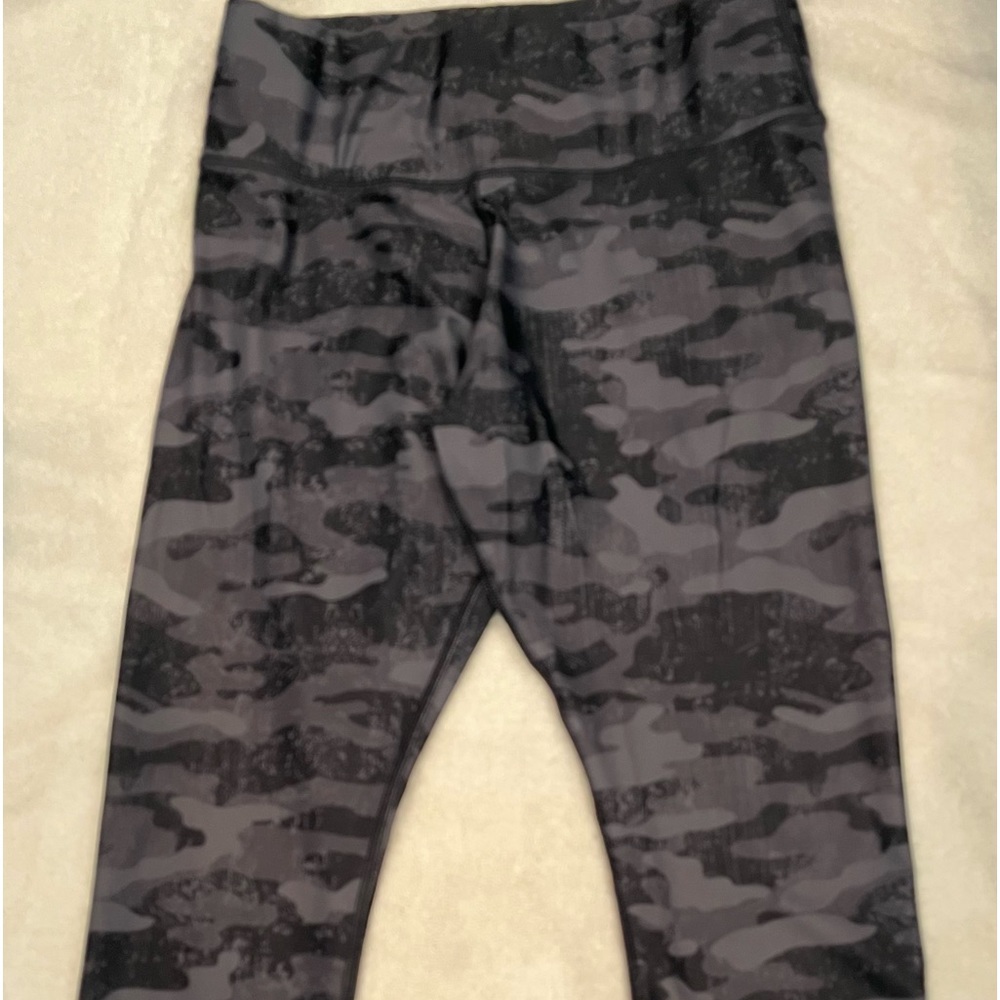 Lorna Jane Womens Capris